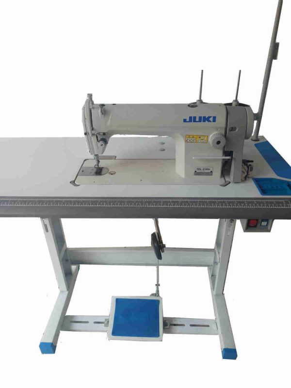 RECTA JUKI DL8100e-AA, CON MOTOR SERVO, COMPLETO.